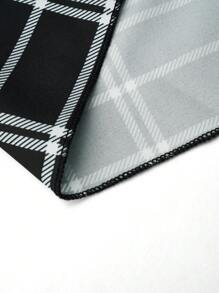 Calvaya Chân váy kẻ caro viền bất đối xứng cỡ lớn cho nữ - màu đen - Xem 5