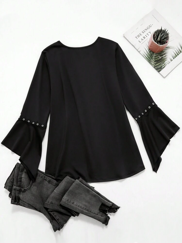 Women's Ribbed Bell Sleeve T-Shirt