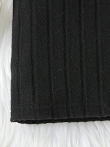 SHEIN Young Girl Autumn Knitted Dress With Color Block Design, Long Sleeve And Soft Plush Fabric, With Hat