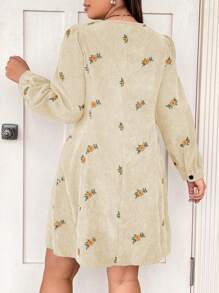 Flirla Damen Kleid In Übergröße Mit Blume Stickerei, Quadratischem Ausschnitt Und Einer Knopfleiste - Aprikosenfarben - Übersicht 2