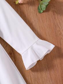 SHEIN Young Girl Casual Floral Print V-Neck Bell Sleeve Dress