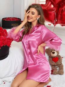 Szlafrok damski w jednolitym kolorze z mankietem z futra Luxeloungewear, na wakacje