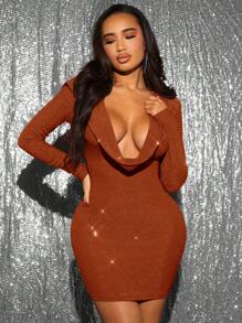 SHEIN SXY Frauen Kapuzenkleid Mit Schalkragen, Enganliegend Und Metallischem Glanz