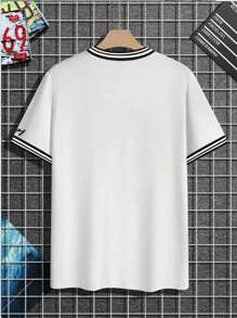 Manfinity Homme Áo thun nam tay ngắn họa tiết in họa tiết sọc viền cho kỳ nghỉ, dành cho bạn bè - trắng - Xem 2