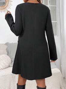 SHEIN 孕婦長袖 V 領連身裙 - 黑色 - 查看 2