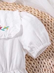 SHEIN Young Girl Floral Embroidery Statement Collar Puff Sleeve Dress - White - View 5