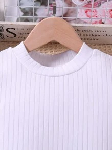 SHEIN Tween 女孩白色泡泡袖 T 恤和黑色蝴蝶結裙褲套裝 - 黑色 - 查看 3