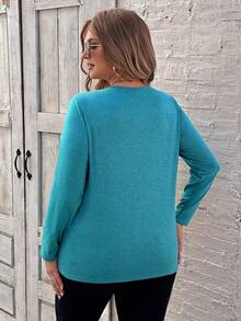 SHEIN LUNE 女款大尺寸 V 領扣裝飾 T 卹 - 軍綠色 - 查看 2