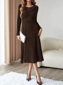 SHEIN Essnce Vestido De Manga Larga Monocromático Para Mujer - Café integral - Ver 4