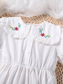 SHEIN Young Girl Floral Embroidery Statement Collar Puff Sleeve Dress - White - View 4