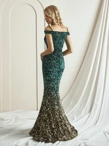Off Shoulder Sexy Deep V Sequined Mermaid Evening Dress - Green - View 2
