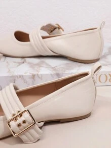 Women's Casual Comfortable Flat Shoes With Metal Buckle - White - View 4