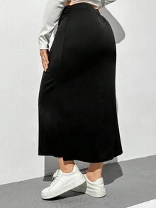 SHEIN Essnce Plus Size Women's Pleated Skirt - Black - View 2