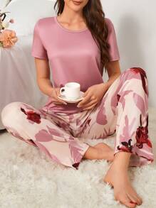Women'S Round Neck Short Sleeve Top And Floral Printed Pants Pajama Set - Multicolor - View 1