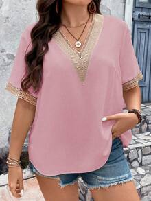 SHEIN Holidaya Blusa Bordada De Talla Grande Con Aplique En Escote En V - Rosa - Ver 4