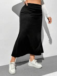 SHEIN Essnce Plus Size Women's Pleated Skirt - Black - View 5