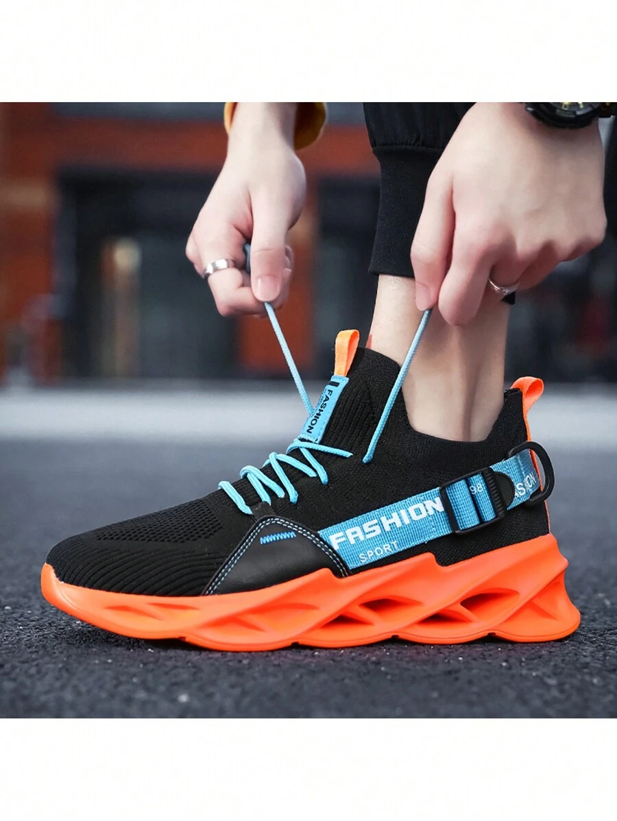 Women Blade-Type Running Shoes, Letter Pattern, Shock Absorption Design, Lightweight, Anti-Slip, Front Lace-Up Casual Sports Shoes, Suitable For Daily Fitness & Sports - Black - View 1