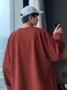 Manfinity Hypemode Loose Men's Solid Color Drop Shoulder Sweatshirt - Red - View 2