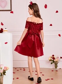 Robe Courte À Épaules Dénudées Et Nœud Papillon En Dentelle Décorée De Patchwork Pour Jeunes Filles