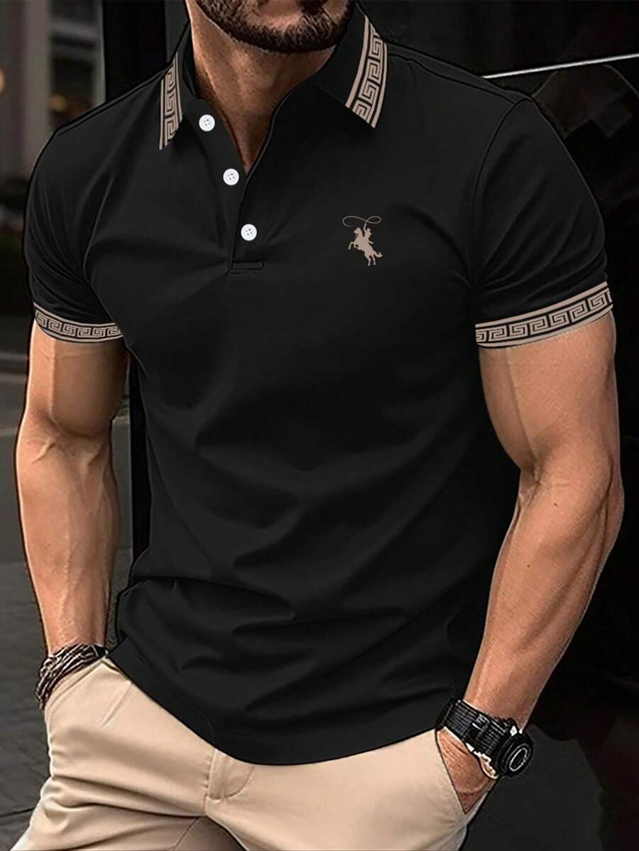 Manfinity Homme 男士休閒馬匹印花對比飾邊鈕扣高爾夫 Polo 衫,適合工作穿著,男友禮物,純棉,正式款 - 黑色 - 查看 1
