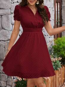 SHEIN Clasi Robe À Manches Courtes Et Taille Bouffante Pour Femmes