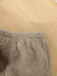 幼童男童鬆身隨意企鵝圖案毛絨兩件式家居服套裝,顏色塊設計 - 卡其色 - 查看 5