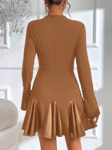 SHEIN LUNE Vestido Con Vuelo Y Dobladillo De Encaje Con Mangas Acampanadas Para Mujer - Caqui - Ver 2