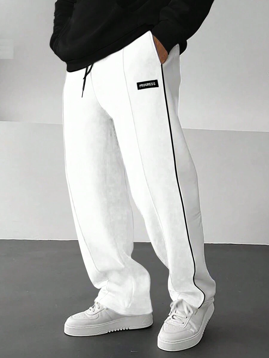 Manfinity Hypemode 男士宽松运动裤，带贴片细节和抽绳腰部直筒长款运动裤，外出休闲男友礼物 - 白色 - 查看 1