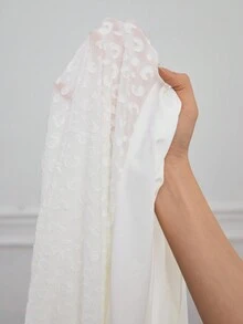 SHEIN Privé Plus Size Elegant And Romantic Puff Sleeve Ladies T-Shirt With Texture Patchwork And Tight-Fitting Shorts For Dating And Going Out In Spring And Summer - White - View 7