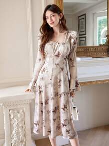 DAZY 蝴蝶图案喇叭袖连衣裙，荷叶边，秋季花卉连衣裙 - 杏色 - 查看 8