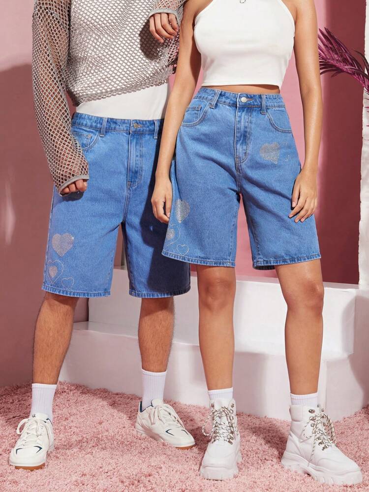 Men's Loose Fit Denim Shorts With Heart Rhinestone Decoration