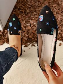 Women's Fashion Large Size Casual Lightweight Canvas Shoes Slip-On Flat Shoes - Multicolor - View 1