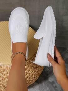 全新舒適白色透氣布料一腳蹬運動休閒鞋時尚平底鞋購物健走針織鞋 - 白色 - 查看 2
