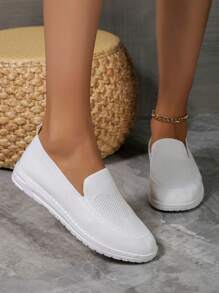 全新舒適白色透氣布料一腳蹬運動休閒鞋時尚平底鞋購物健走針織鞋 - 白色 - 查看 3