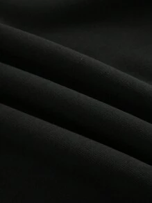 SHEIN EZwear 女款高五字母印花抽繩連帽抓絨運動衫 - 黑色 - 查看 3