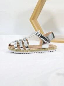 Fashionable Casual Silver Flat Sandals For Girls