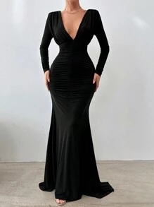 EURMUSE Women's Deep V Pleated Fishtail Hem Dress - Black - View 4