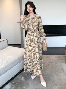 DAZY 女式全身印花打结腰部连衣裙，荷叶边 - 米色 - 查看 6