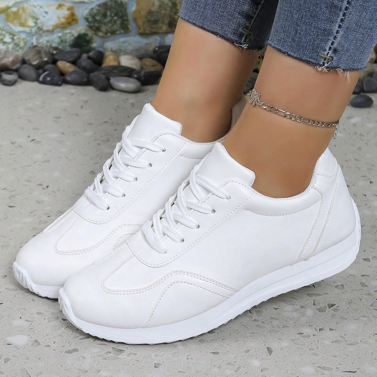 Zapatillas casuales de suela blanda de estilo coreano de unicolor, cómodas y ligeras para mujer en otoño/invierno
