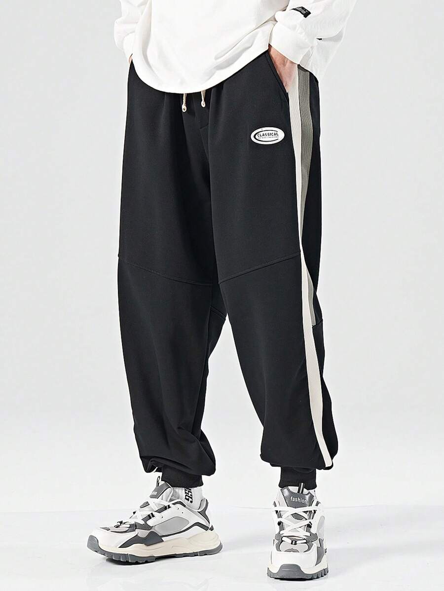 男士加大尺寸寬鬆修身對比側縫休閒運動褲 - 黑色 - 查看 1