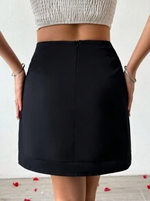 SHEIN Privé Falda Con Dobladillo Asimétrico Con Lentejuelas En Contraste - Negro - Ver 2