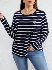 SHEIN Frenchy Camiseta De Rayas Bordada Con La Palabra 'love' Para Mujeres De Talla Grande - azul real - Ver 6
