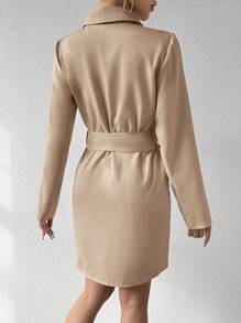 SHEIN Privé 女款純色翻領裹身連身裙 - 卡其色 - 查看 2