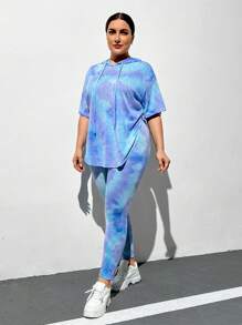 SHEIN Essnce 大码女装时尚休闲百搭春夏女装新款音乐节服装扎染彩色面料连帽 T 恤打底裤 2 件套 - 彩色 - 查看 5