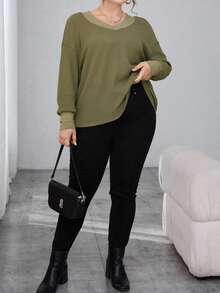 SHEIN Essnce 女士加大號窩花寬鬆t恤 - 軍綠色 - 查看 3