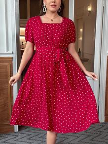 SHEIN Clasi Vestido Ajustado A La Cintura Y Escote Cuadrado Con Estampado De Corazones De Talla Grande Para Mujer - Rojo - Ver 4