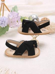 嬰兒和幼兒十字形黑色涼鞋和拖鞋 - 黑色 - 查看 1