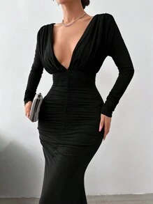 EURMUSE Women's Deep V Pleated Fishtail Hem Dress - Black - View 3