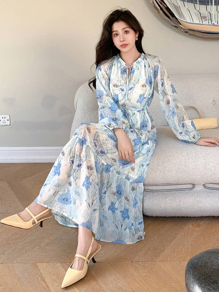 DAZY 打結領口和燈籠袖的花卉連衣裙 - 藍色 - 查看 1