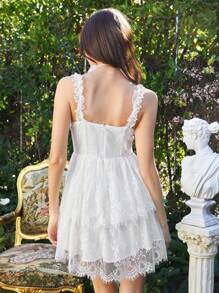 Enchnt Ladies Waist-Cinching Lace Dress